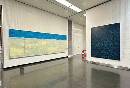 現代美術展会場