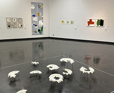 現代美術展会場