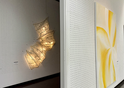 現代美術展会場