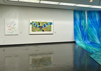 現代美術展会場